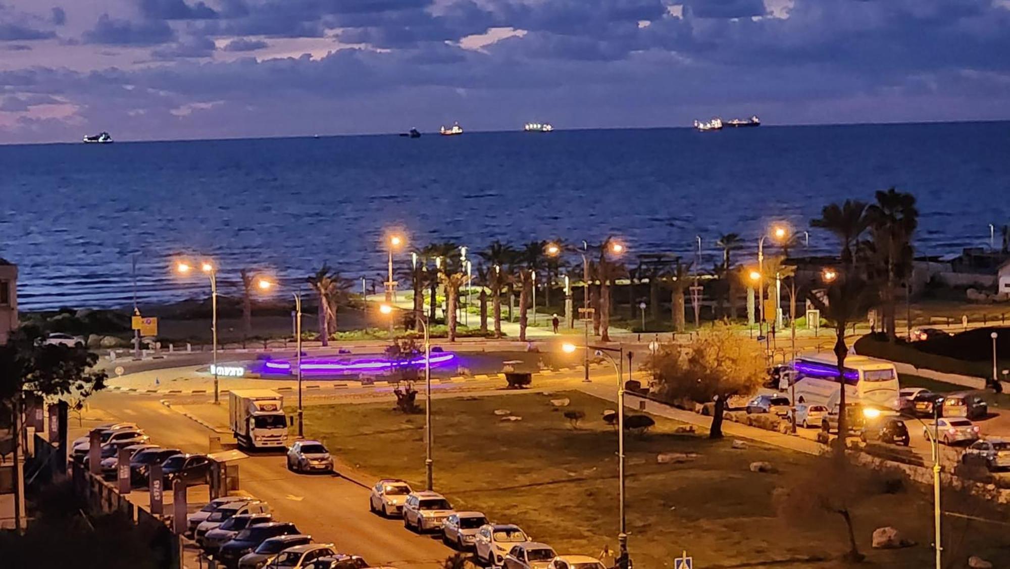 Haifa Night'S מראה חיצוני תמונה